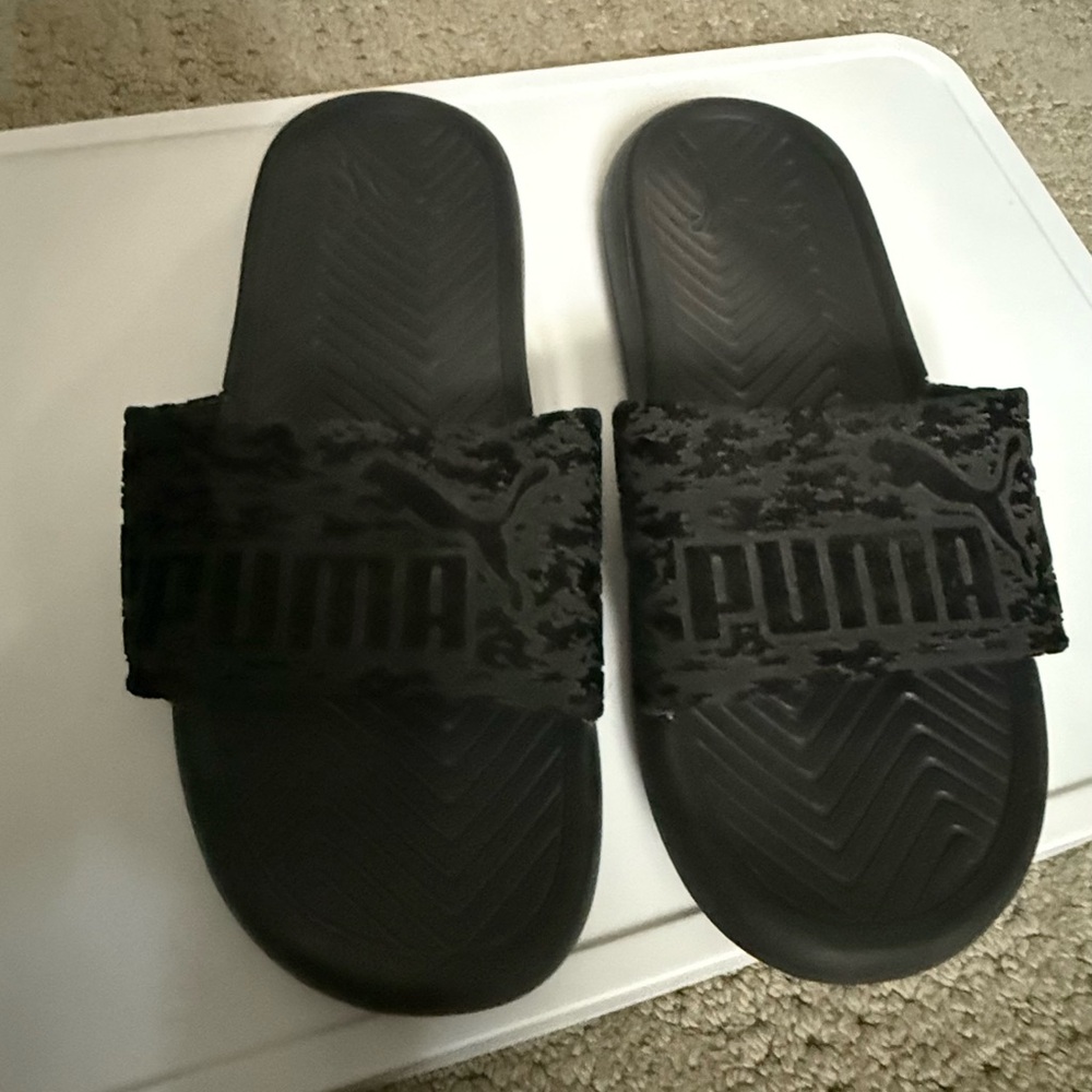 Women’s Puma Textured Black Slides 7